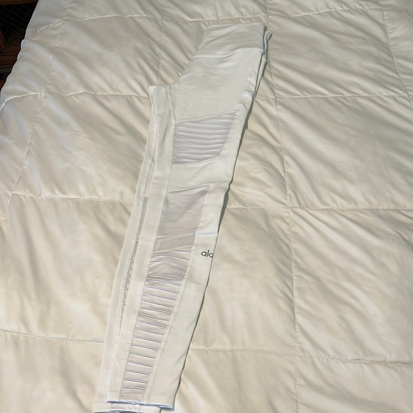 NWOT ALO Motto High Rise Legging - Picture 5 of 5